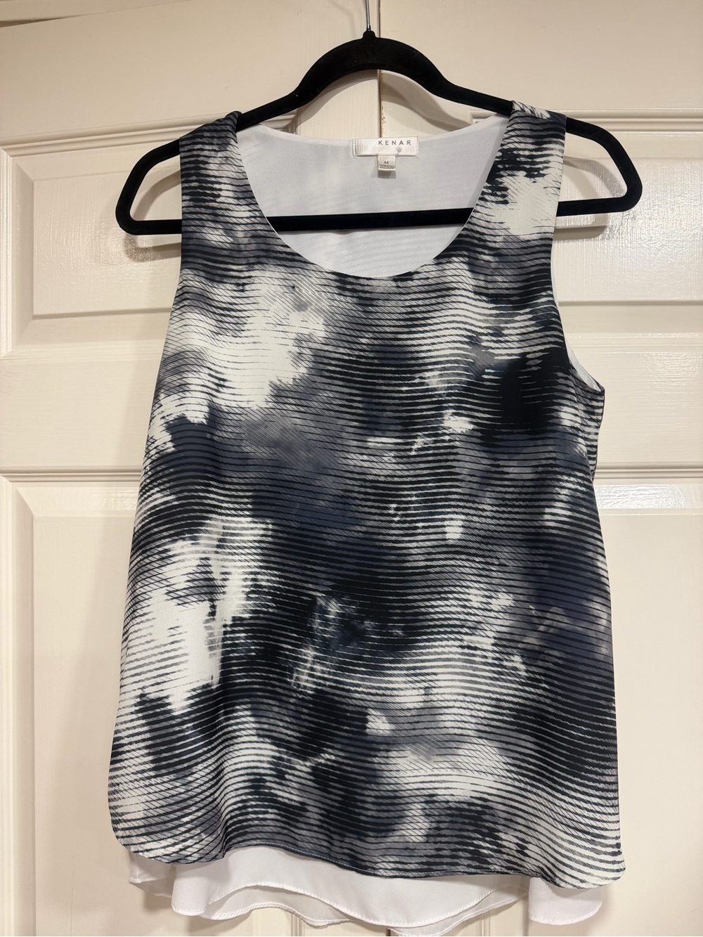 KENAR Women's Sleeveless Abstract Print Blouse Size Medium NWOT